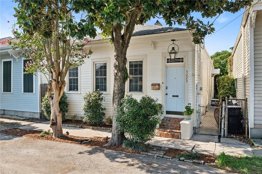 Property Photo: 5229 Annunciation Street LA 70115