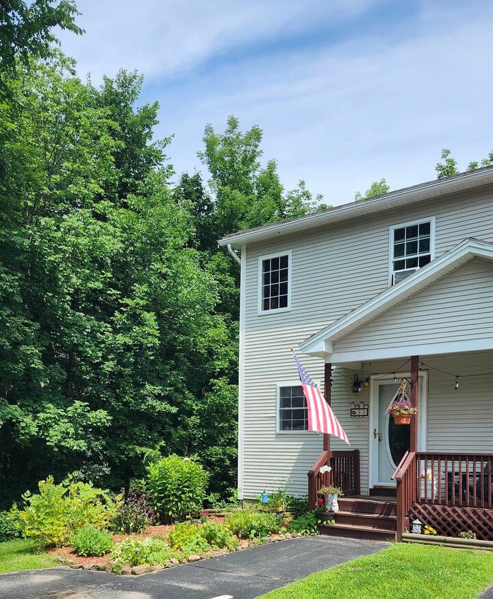 Property Photo:  31 Twin Court  VT 05478 
