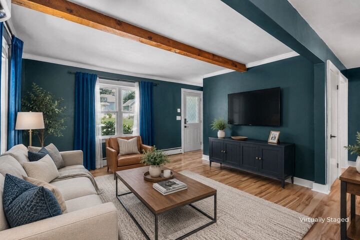 Property Photo:  18 Warren Avenue  NH 03045 