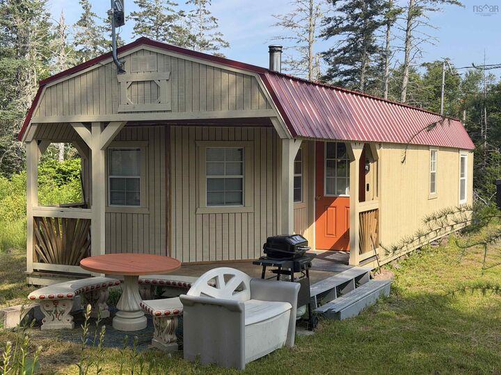 1439 Baxters Harbour Rd — photo 1
