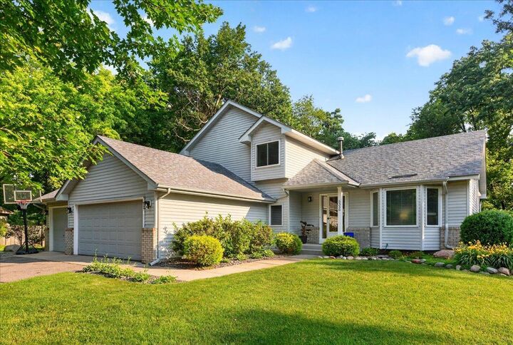Property Photo: 5336 Oxbow Place MN 55316