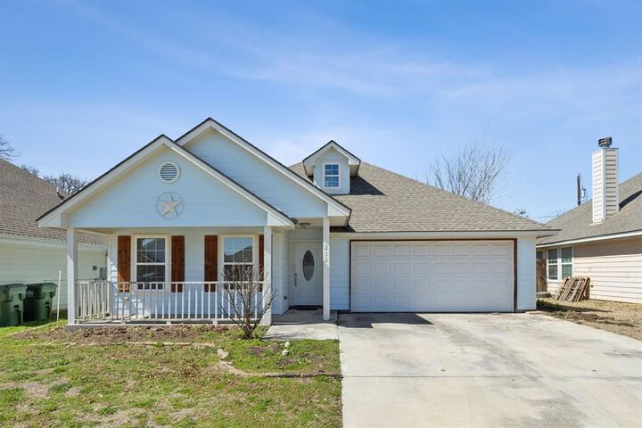 Property Photo:  233 Firefly Drive  TX 76082 