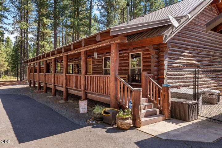 Property Photo: 22719 Horseshoe Way OR 97601