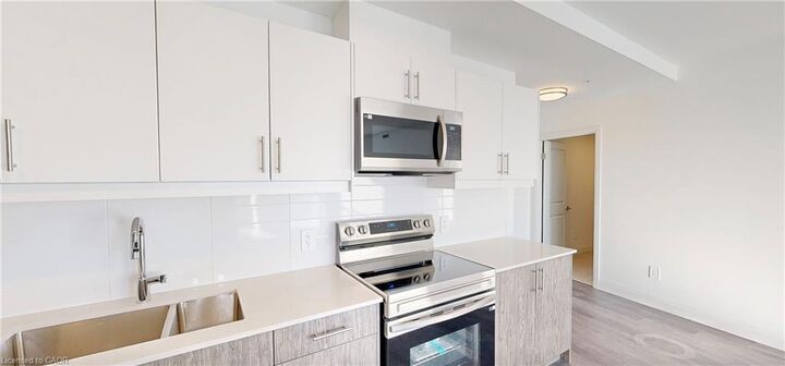 Property Photo: 1333 Weber Street E 1205 ON N2A 1C2