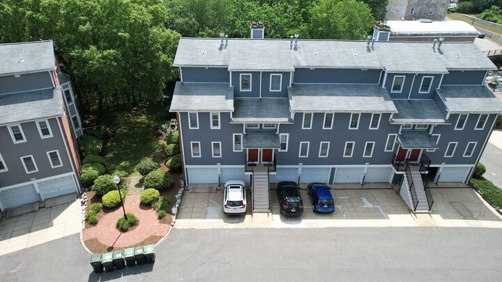 Property Photo:  24 N Stone Mill Dr 1112  MA 02026 