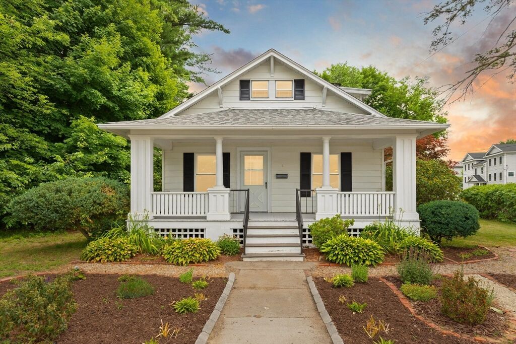 Property Photo:  484 Groveland St  MA 01830 
