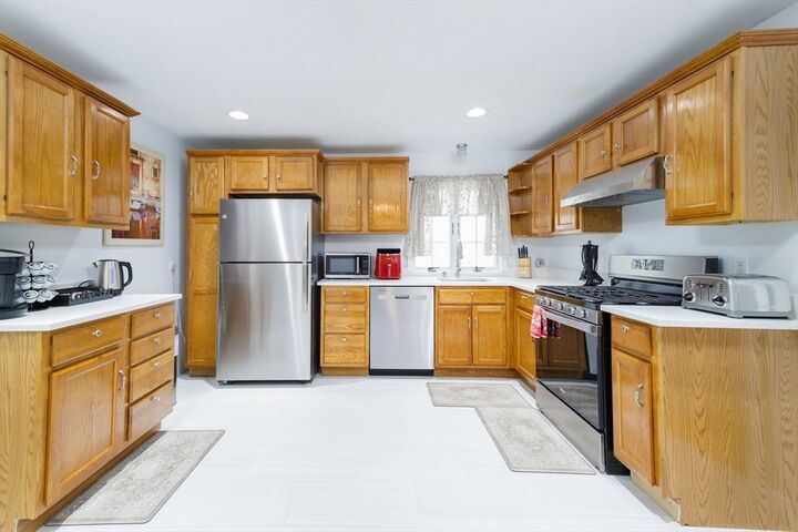 Property Photo: 8 Myrtle Ave MA 02184