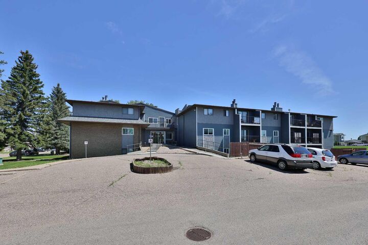 Property Photo:  3910 23 Avenue S 202  AB T1K 5H9 
