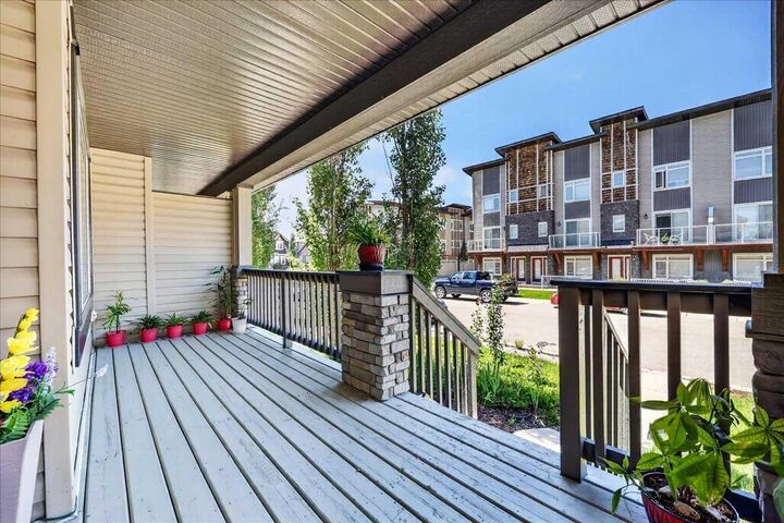 Property Photo: 42 Skyview Point Link NE AB T3N 0L9