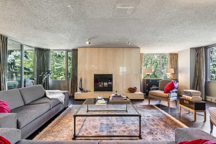 Property Photo: 500 Eau Claire Avenue SW 301H AB T2P 3R8