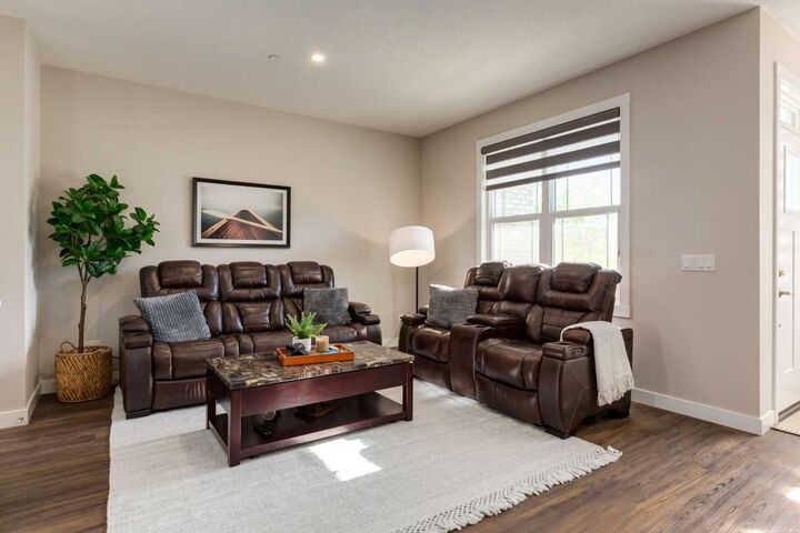 Property Photo: 52 Lucas Street NW AB T3P 1N2