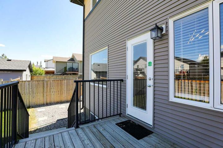 Property Photo: 59 Lasalle Road W AB T1J 5A8