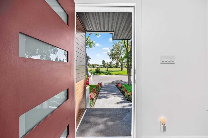 Property Photo: 4932 8 Avenue SW AB T3C 0H3