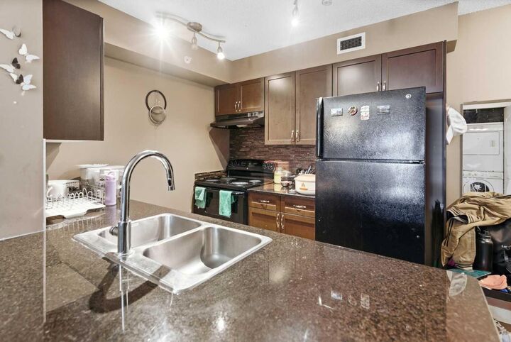 Property Photo: 7110 80 Avenue NE 413 AB T3J 0N4