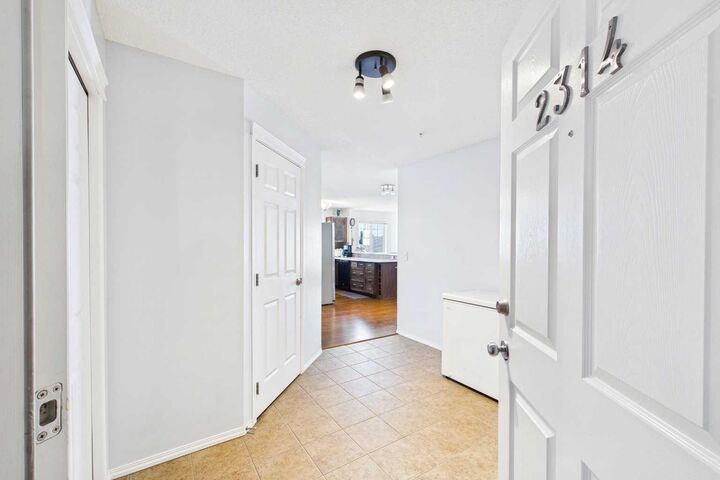 Property Photo:  43 Country Village Lane NE 2314  AB T3K 0G2 