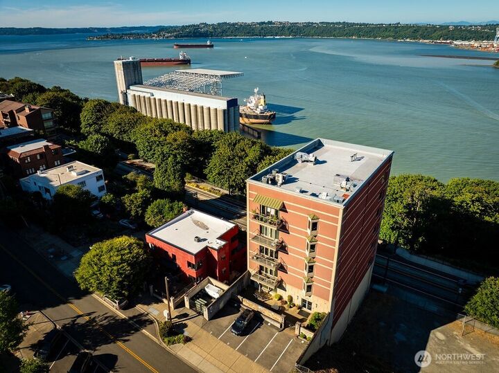 Property Photo:  207  Broadway 200  WA 98402 