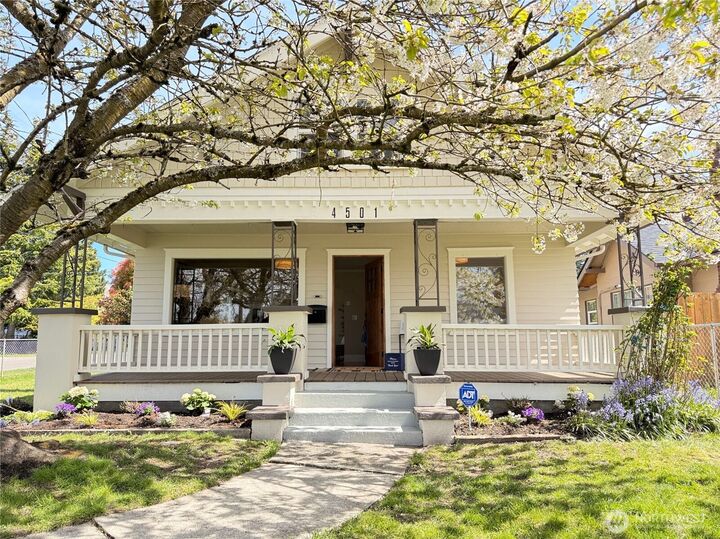 Property Photo:  4501  Pacific Avenue  WA 98418 