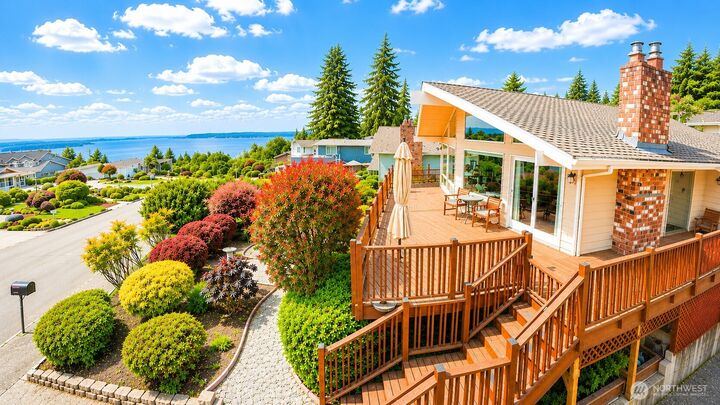 Property Photo: 29816 2nd Avenue SW WA 98023