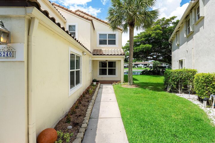 Property Photo:  6240 NW 76th Court  FL 33067 