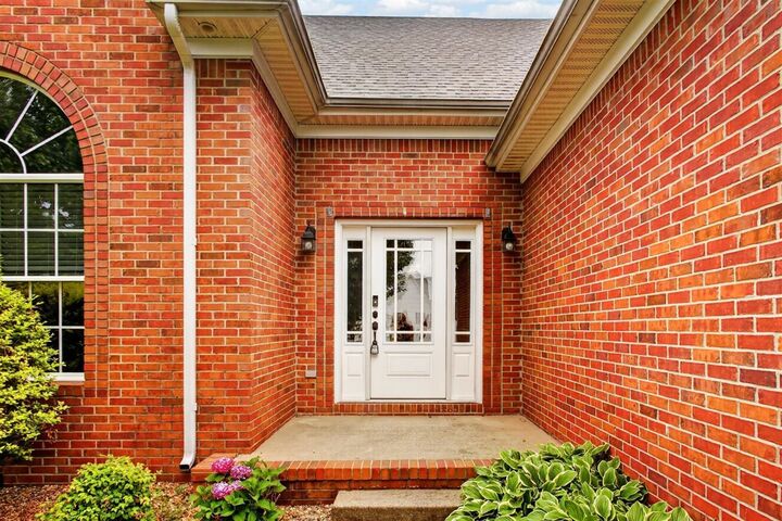 Property Photo: 145 Huntsman Circle KY 42103