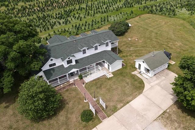Property Photo:  6401 E M-113  MI 49649 