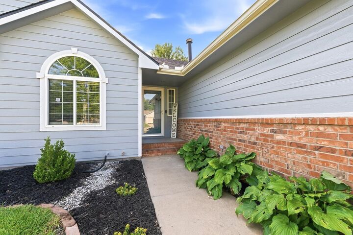 Property Photo:  2530 N Rutgers St  KS 67205 