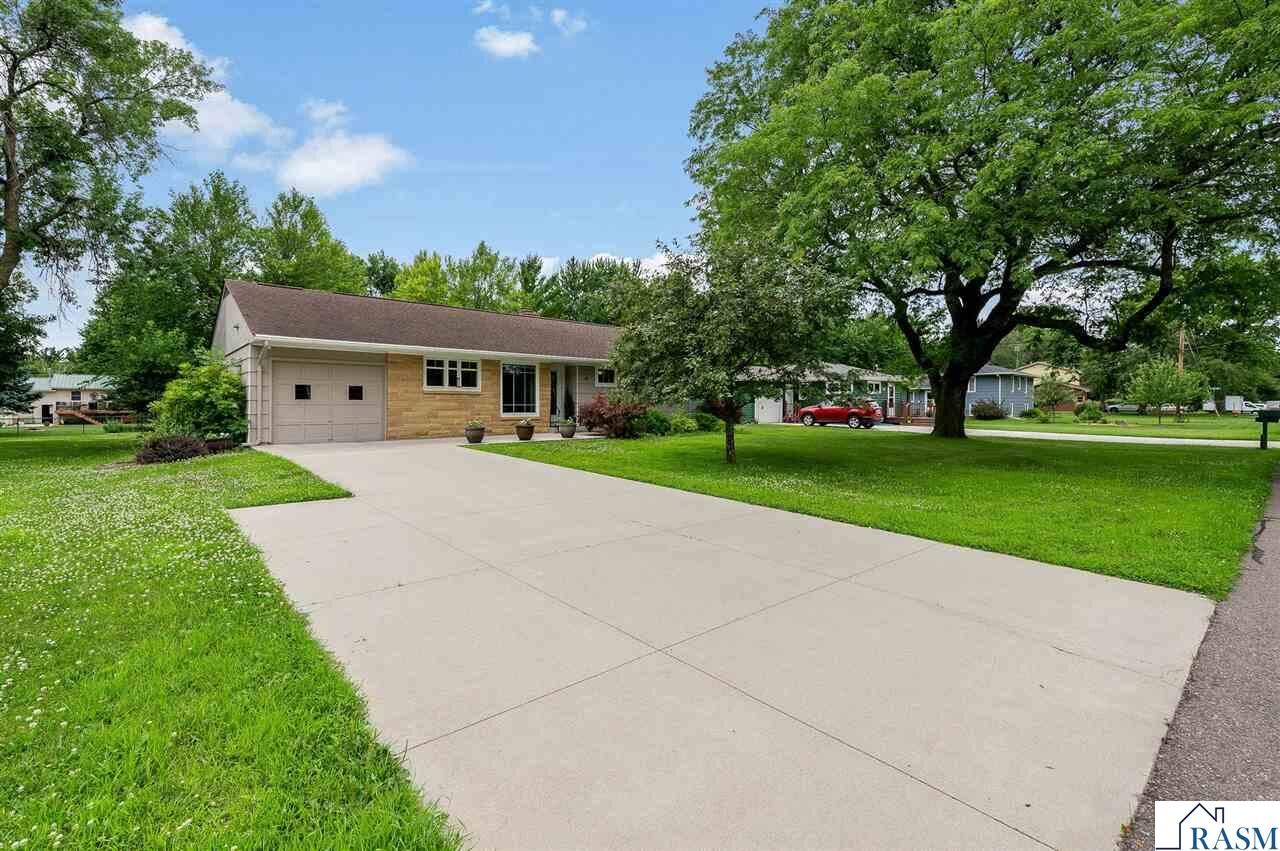 Property Photo:  47 Skyline Drive  MN 56001 