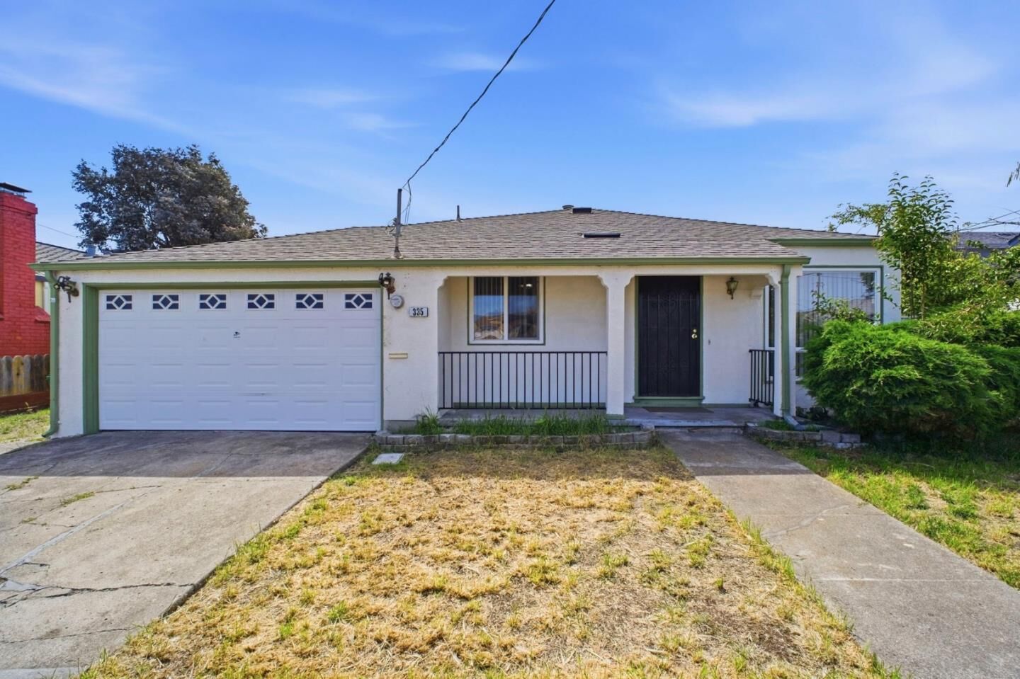 Property Photo: 335 Barbara Court CA 94544