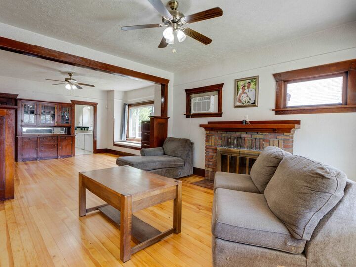 Property Photo: 2603 E Queen Ave WA 99217