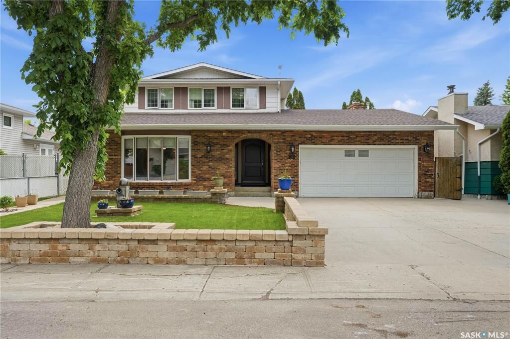 Property Photo:  83 Minot Drive  SK S4X 1B6 