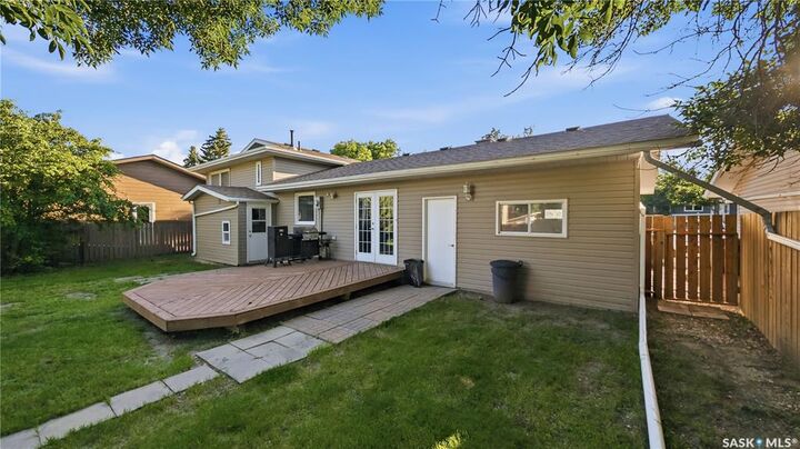 Property Photo: 1012 6th Street E SK S0L 2V0