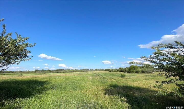 Property Photo:  1 Railway Avenue W  SK S9A 2X6 
