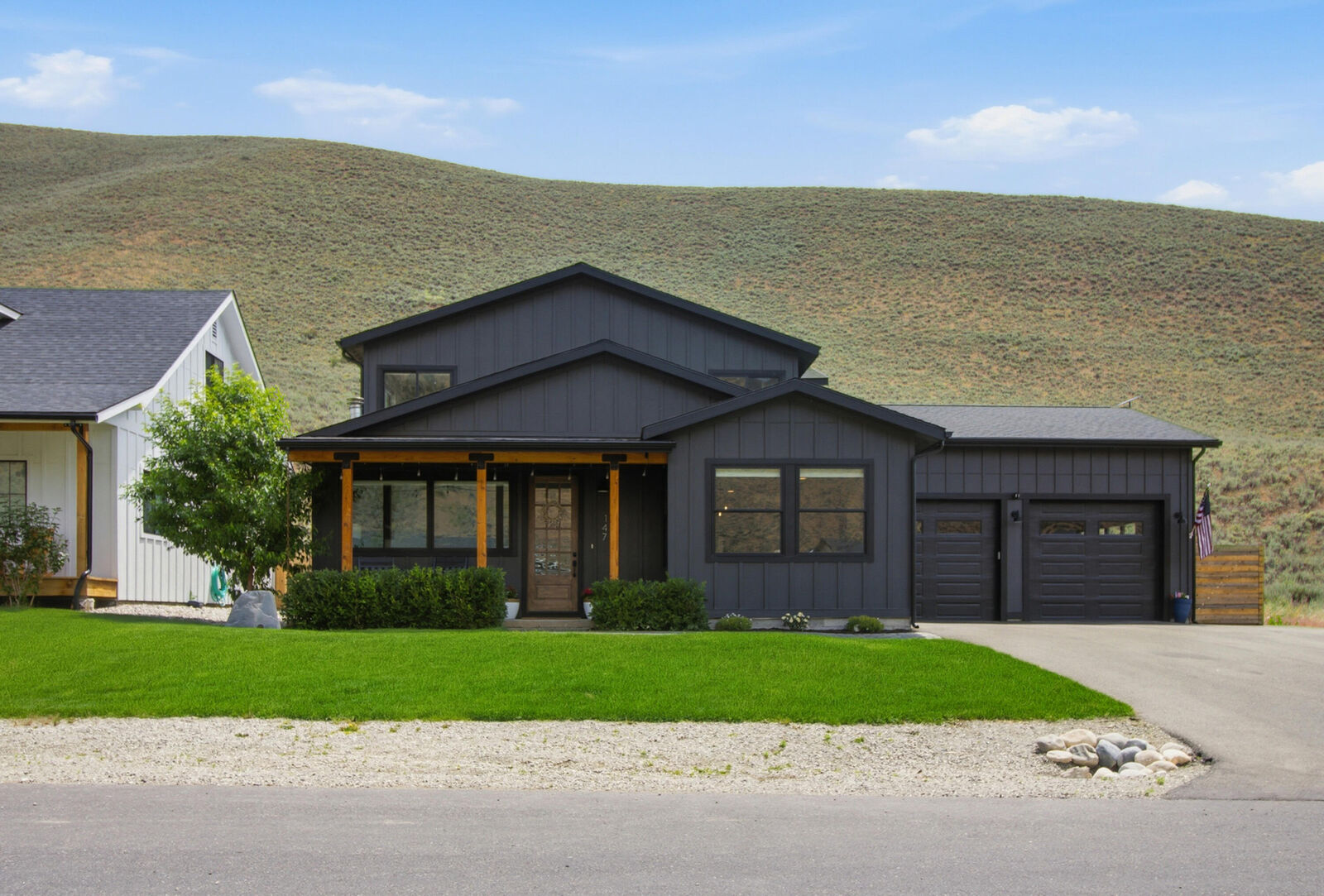 Property Photo:  147 Cowcatcher Loop  ID 83313 