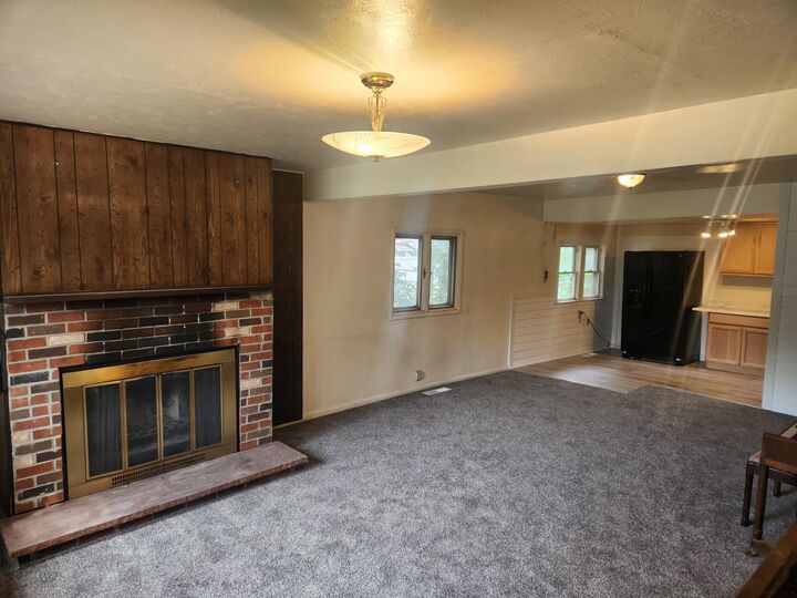 Property Photo:  857 S Sheridan Avenue  WY 82801 