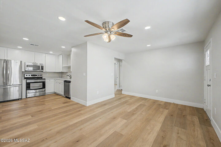 Property Photo: 2327 S Kelvin Stravenue AZ 85713