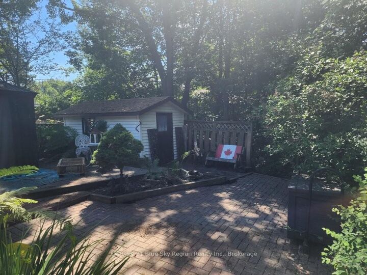 Property Photo: 14 Birch Street ON P1A 1R8