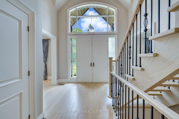 Photo de la propriété:  168 Walby Drive  ON L6L 4E2 