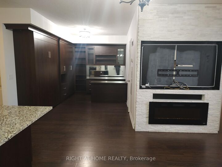 Property Photo: 9245 Jane Street 701 ON L6A 0J9
