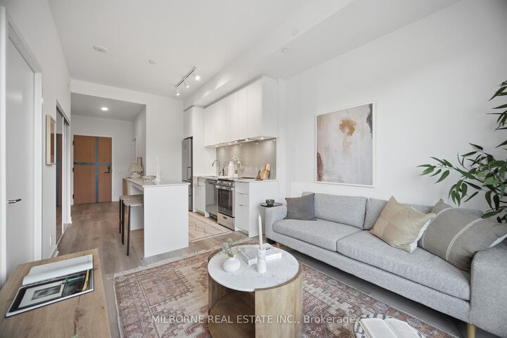 Property Photo:  1660 Bloor Street W 216  ON M6P 1A8 