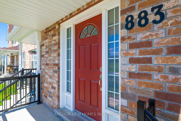 Property Photo: 883 Broadway Boulevard ON K9H 0J1