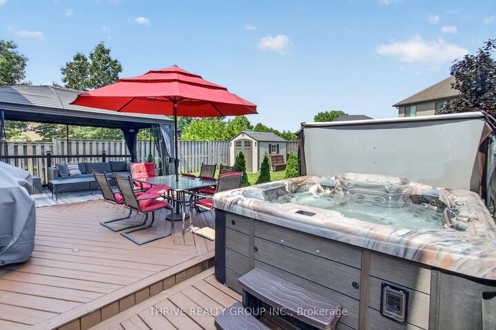 Property Photo: 66 Peach Tree Boulevard ON N5R 0C1