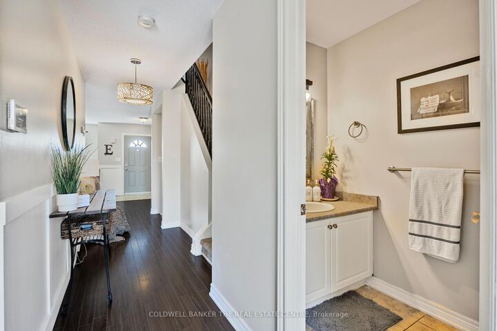 Property Photo: 234 Cundles Road E 10 ON L4M 6L1