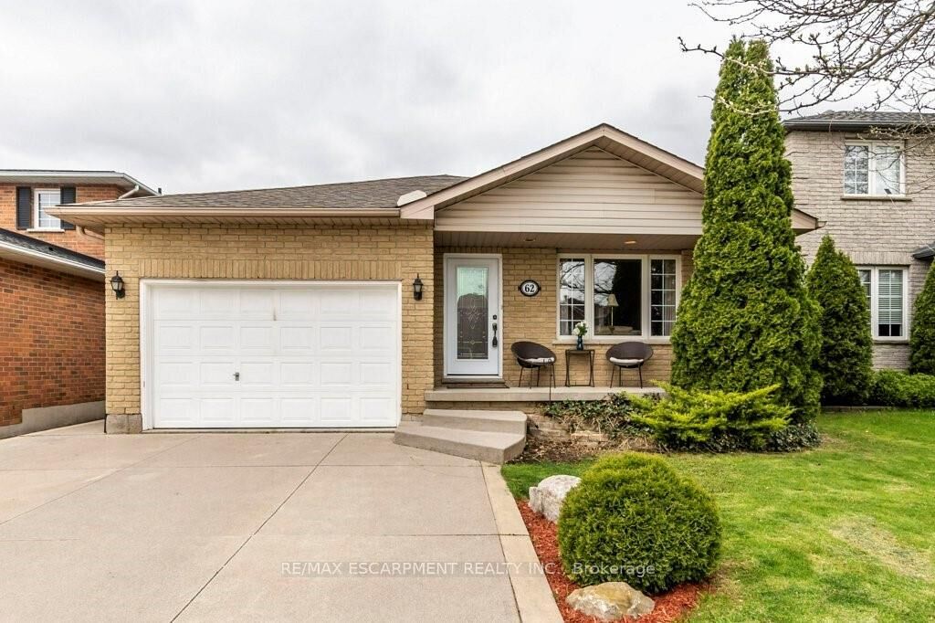 Property Photo:  62 Spadara Drive  ON L9B 2K3 