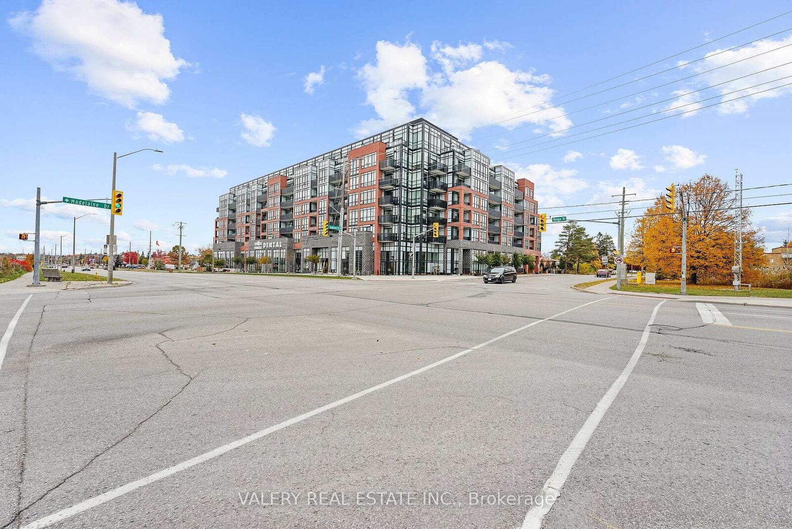 Property Photo: 681 Yonge Street 615 ON L4N 4E8