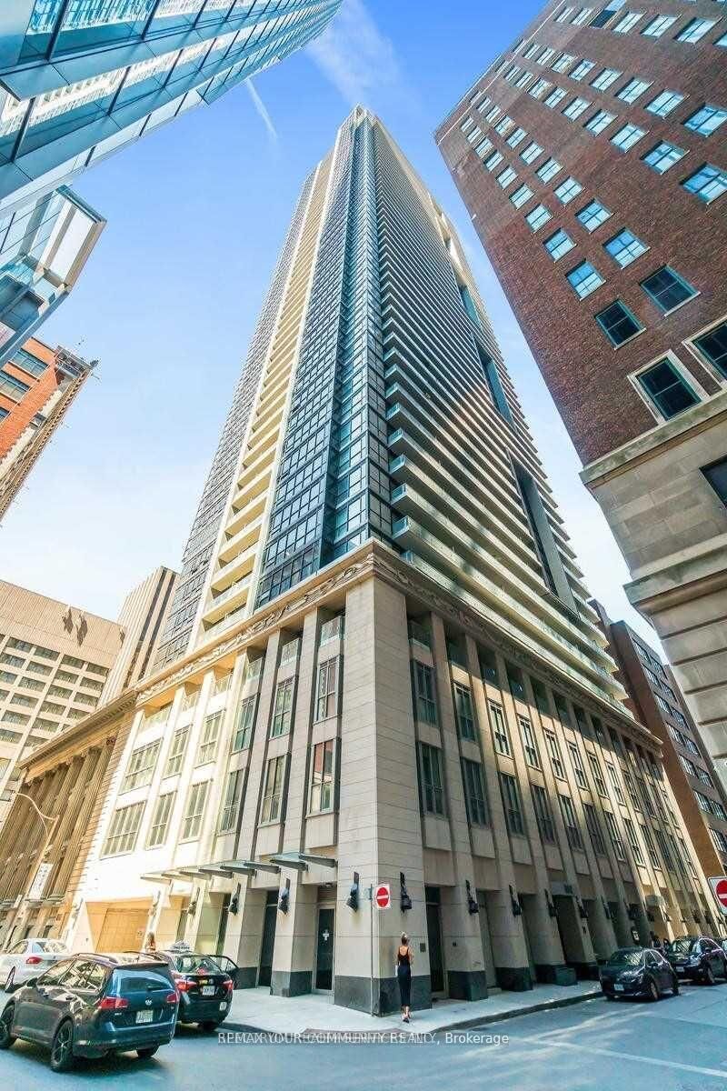 Property Photo:  70 Temperance Street 3905  ON M5H 0B1 