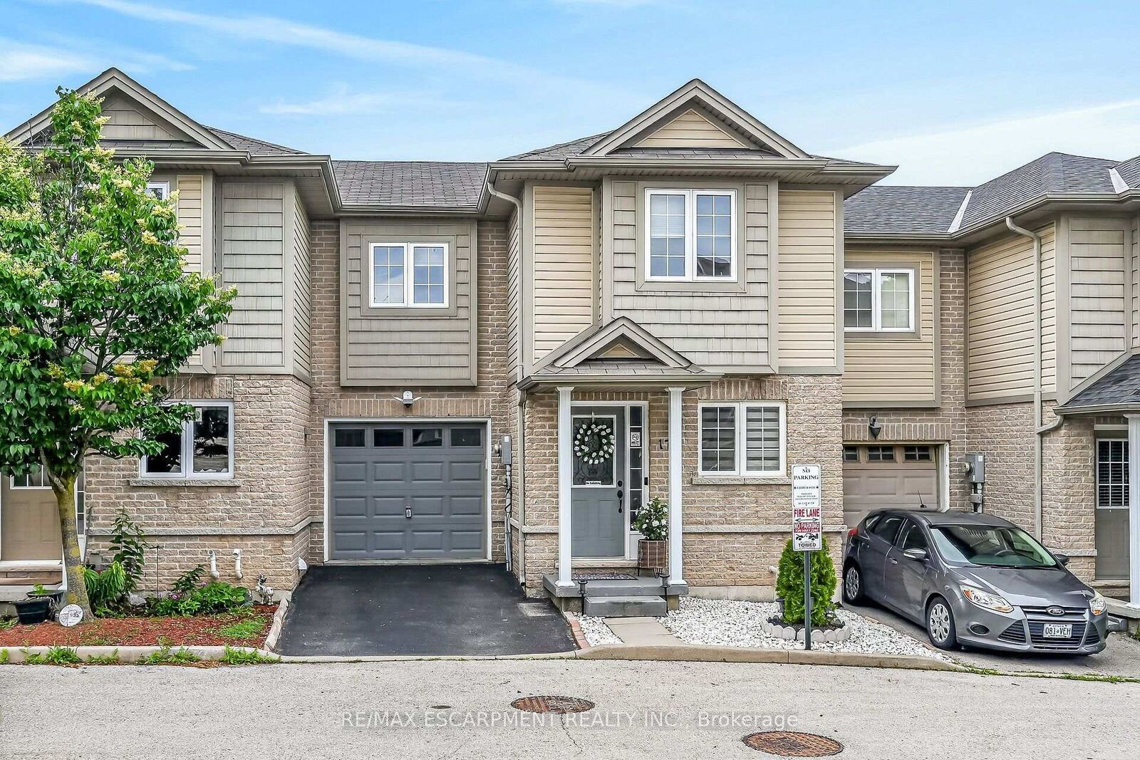 Property Photo: 1328 Upper Sherman Avenue 17 ON L8W 1C2