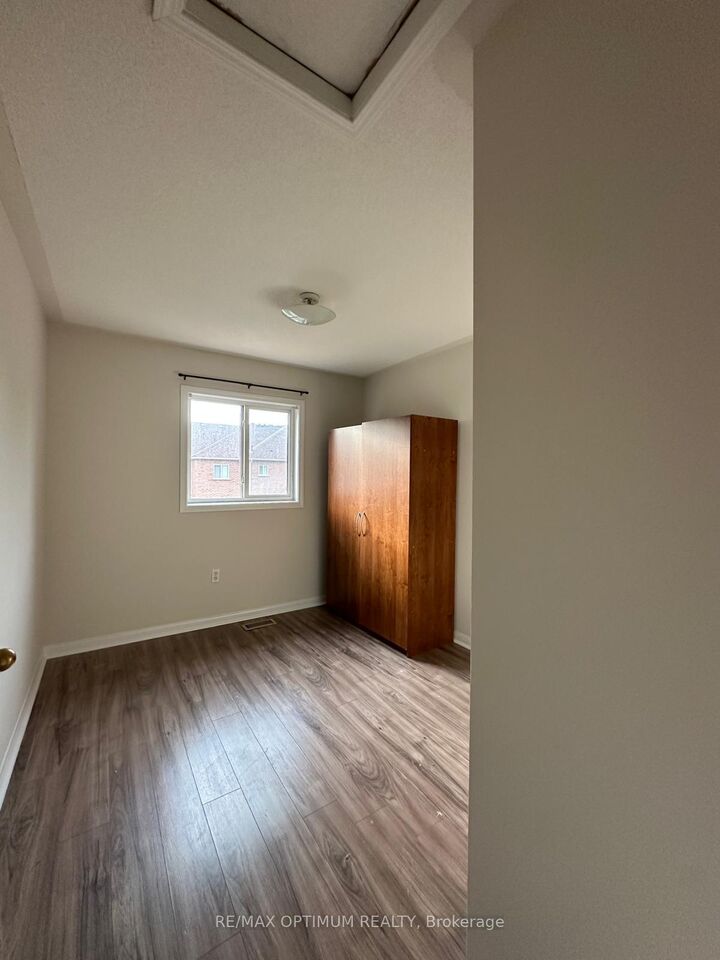 Property Photo:  3942 Coachman Circle  ON L5M 6R3 