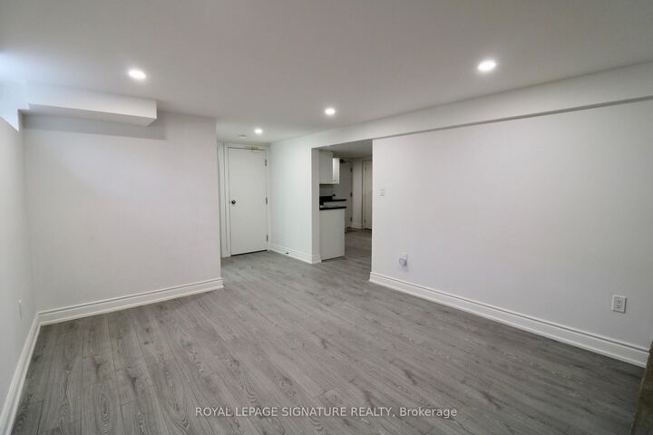 Property Photo: 309 Cranbrook Drive Bsmt ON L9C 4T4