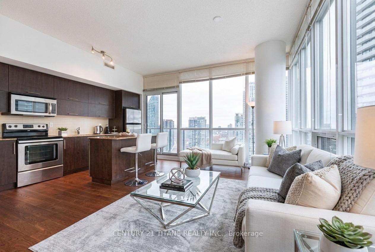 Property Photo: 55 Bremner Boulevard 2807 ON M5J 0A6