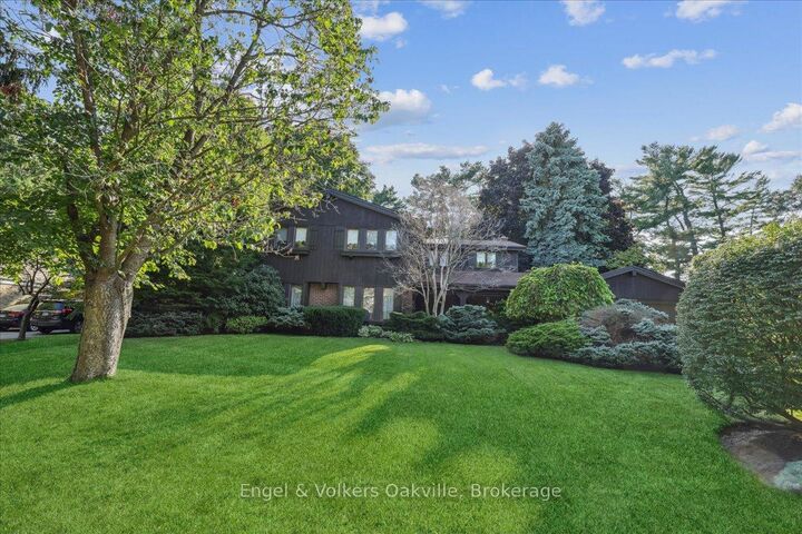 Property Photo: 250 Gatestone Avenue ON L6J 5R9